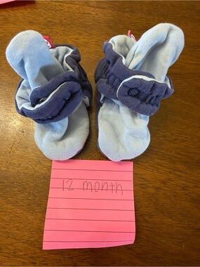 Zutano Light Blue and Navy Baby Slippers 12 month